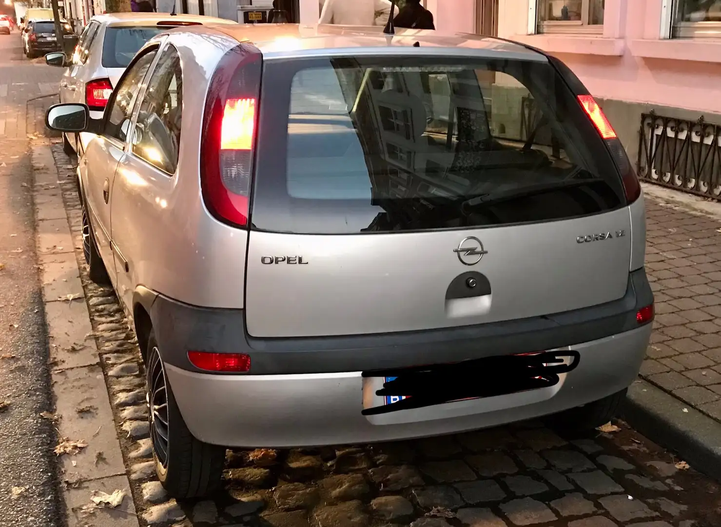 Opel Corsa 1.2 16V comfort Grijs - 2