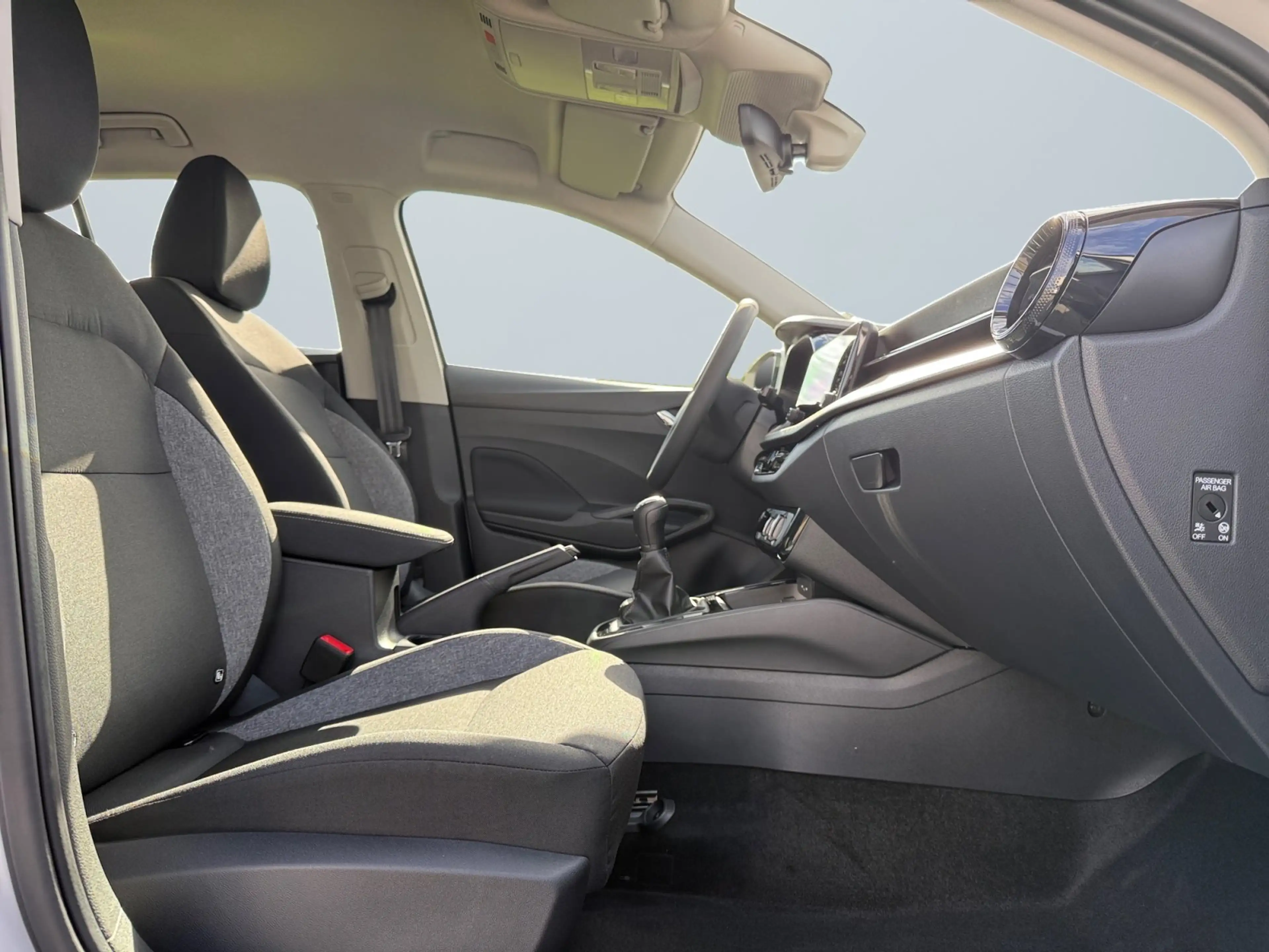 Skoda Fabia 1.0 MPI Essence Spurhalteassist, Sitzheiz — photo 10