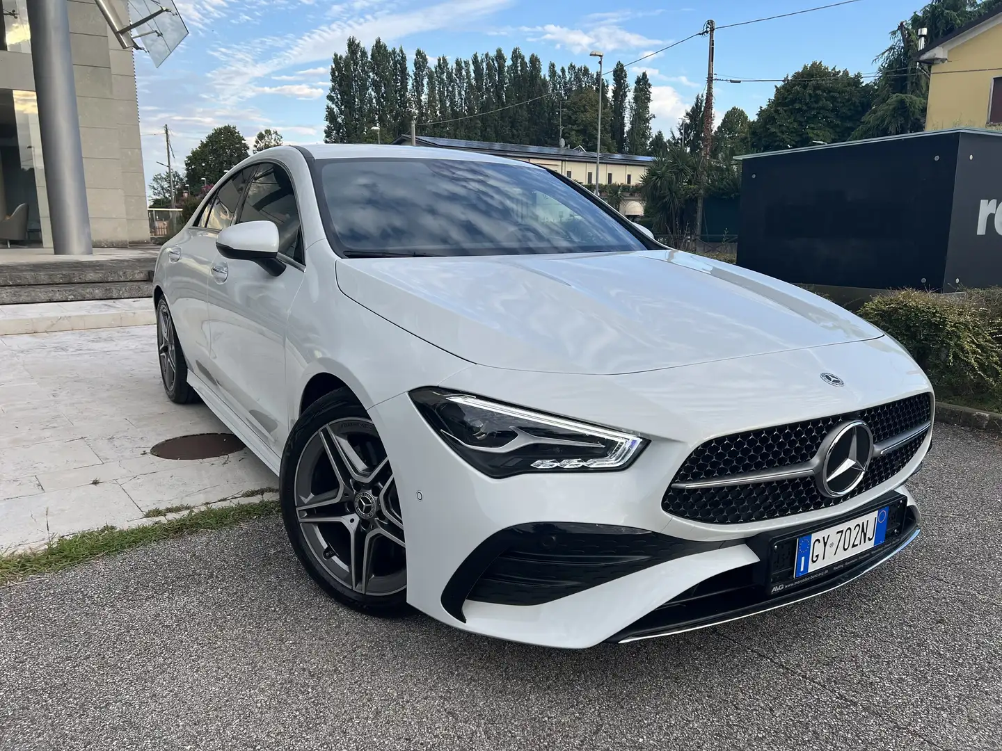 Mercedes-Benz CLA 200 CLA 200 d Coupé AMG-Advanced-Plus - 2