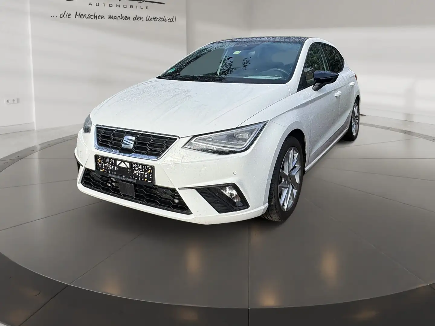 SEAT Ibiza FR 1.0 TSI LED/Pano/Navi/Kamera/uvm. Weiß - 2