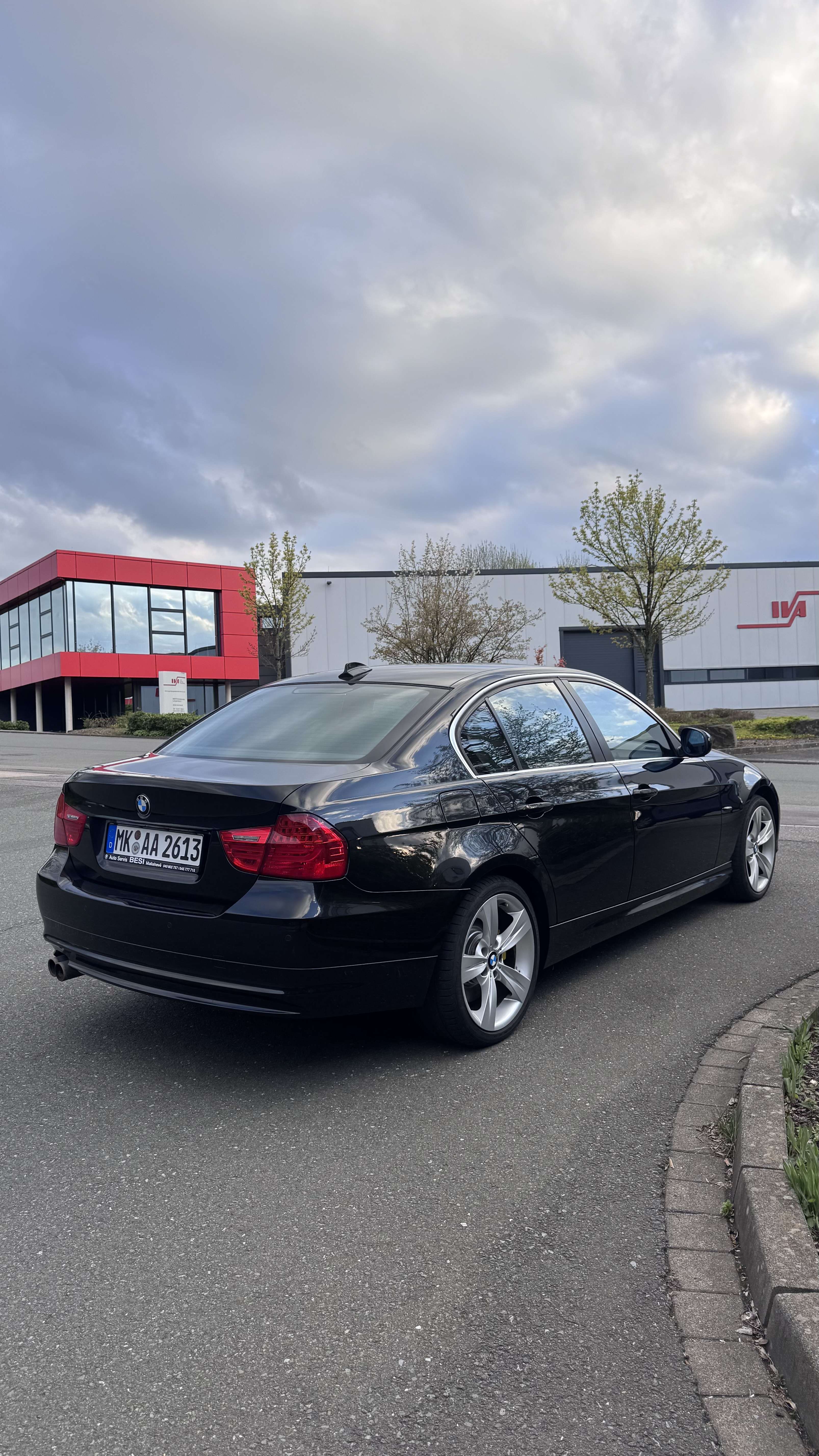 Second hand Bmw 3 Series 