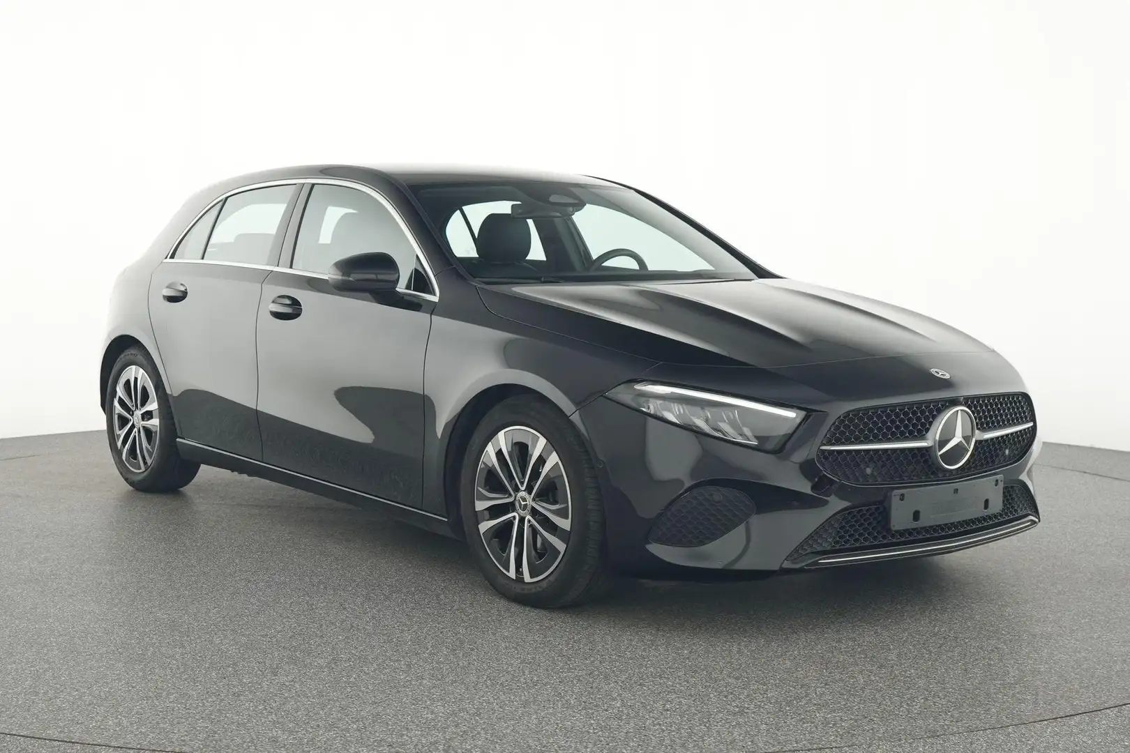 Mercedes-Benz A 180 Hatchback Business Line | Verwarmde Zetels | Smart Zwart - 2