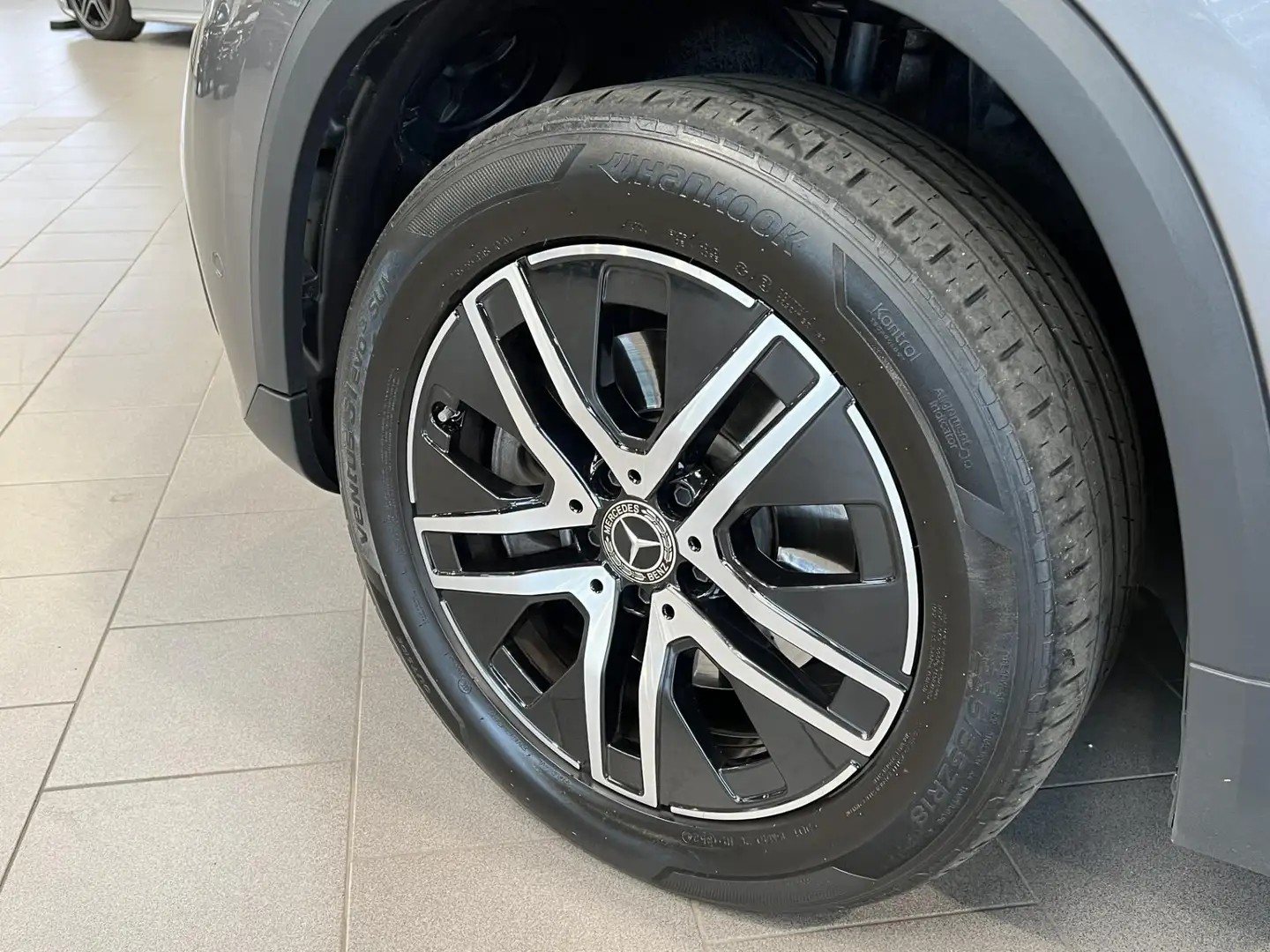 Mercedes-Benz GLA 250 GLA e Business Line Dos 7463 Grijs - 2