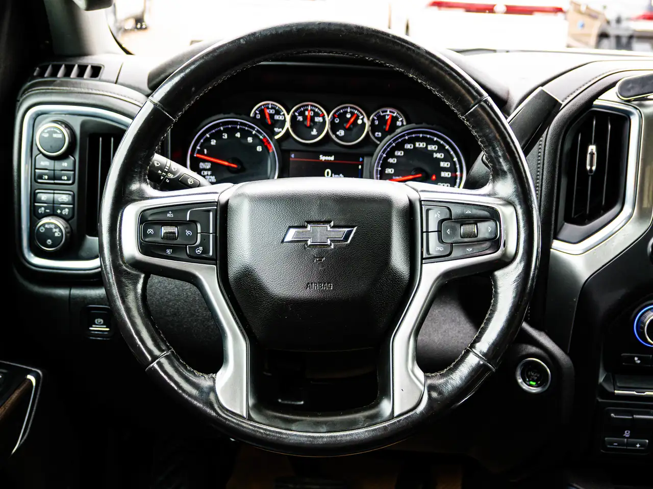 Chevrolet Silverado 1500 снимка Chevrolet Silverado 1500