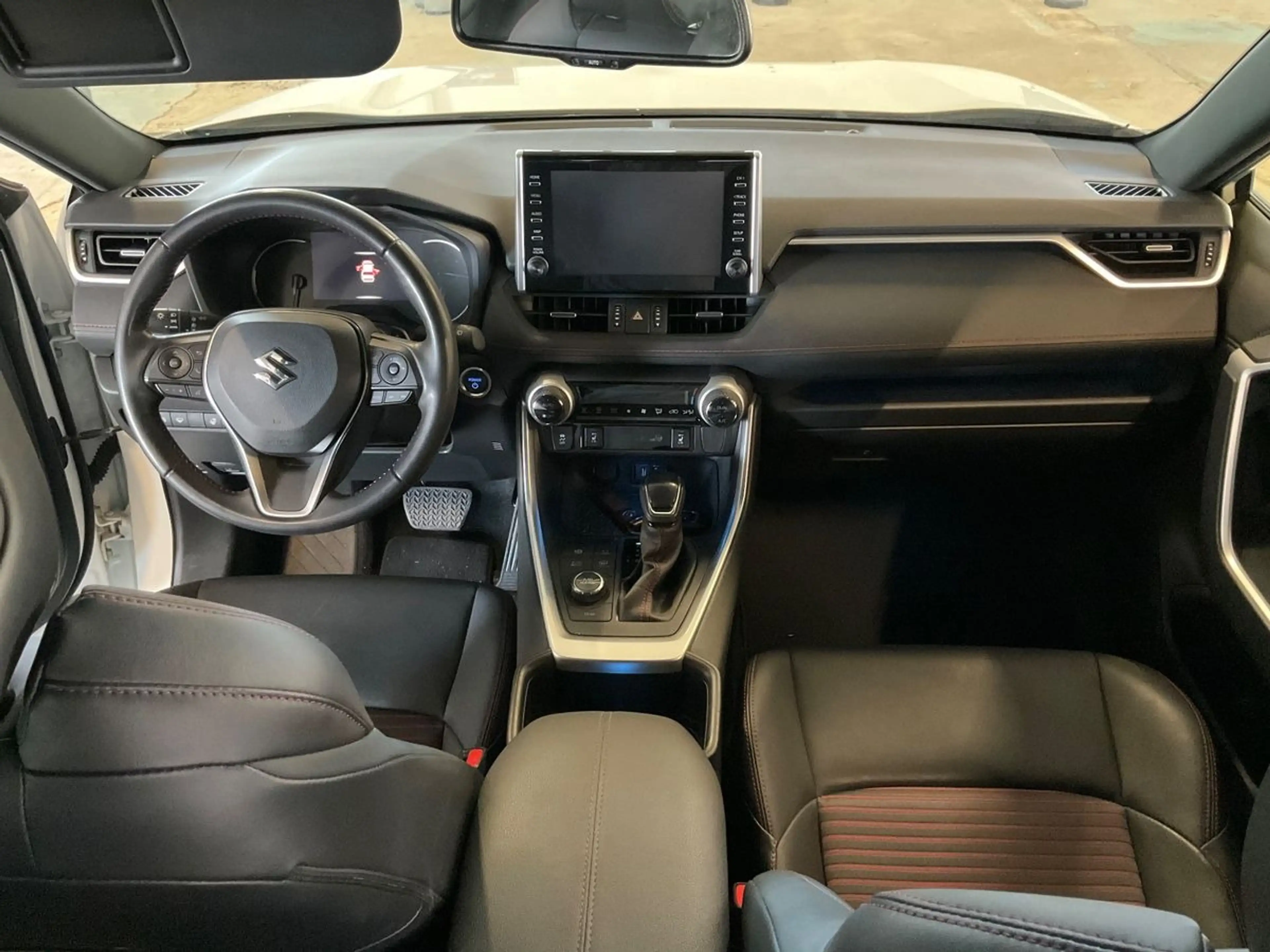 Suzuki Across 2.5 PLUG-IN HYBRID STYLE Trekhaak | Stuurverwarmin — photo 9