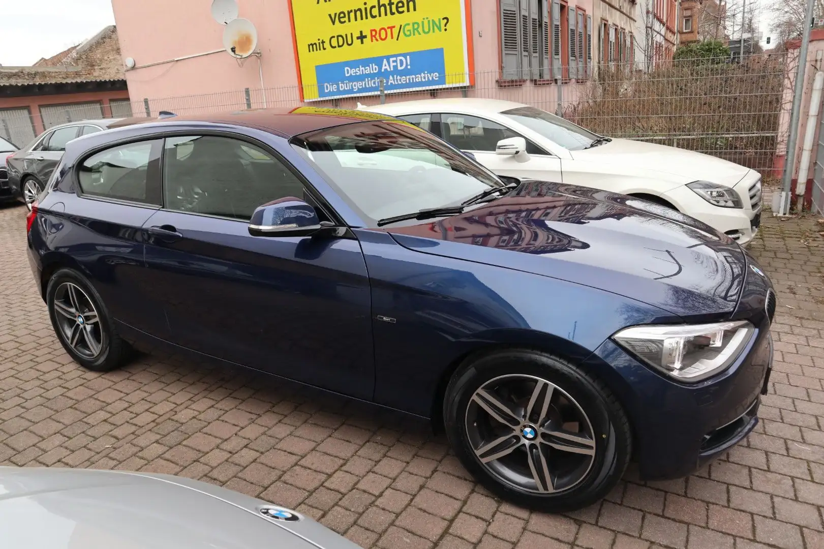 BMW 125 i Lim. Bi-Xenon Sitzheizung Scheckheft Sport Azul - 1