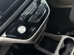 Chrysler Grand Caravan 2023 — фото 13