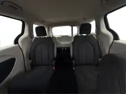 Chrysler Grand Caravan 2023 — фото 12