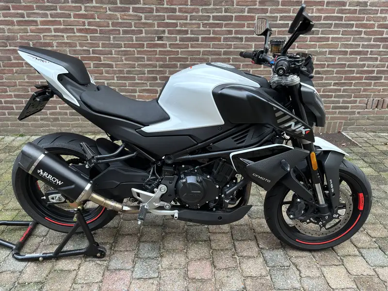 CFMOTO 450 NK - foto 6