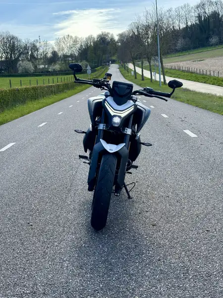 CFMOTO 450 NK - foto 2