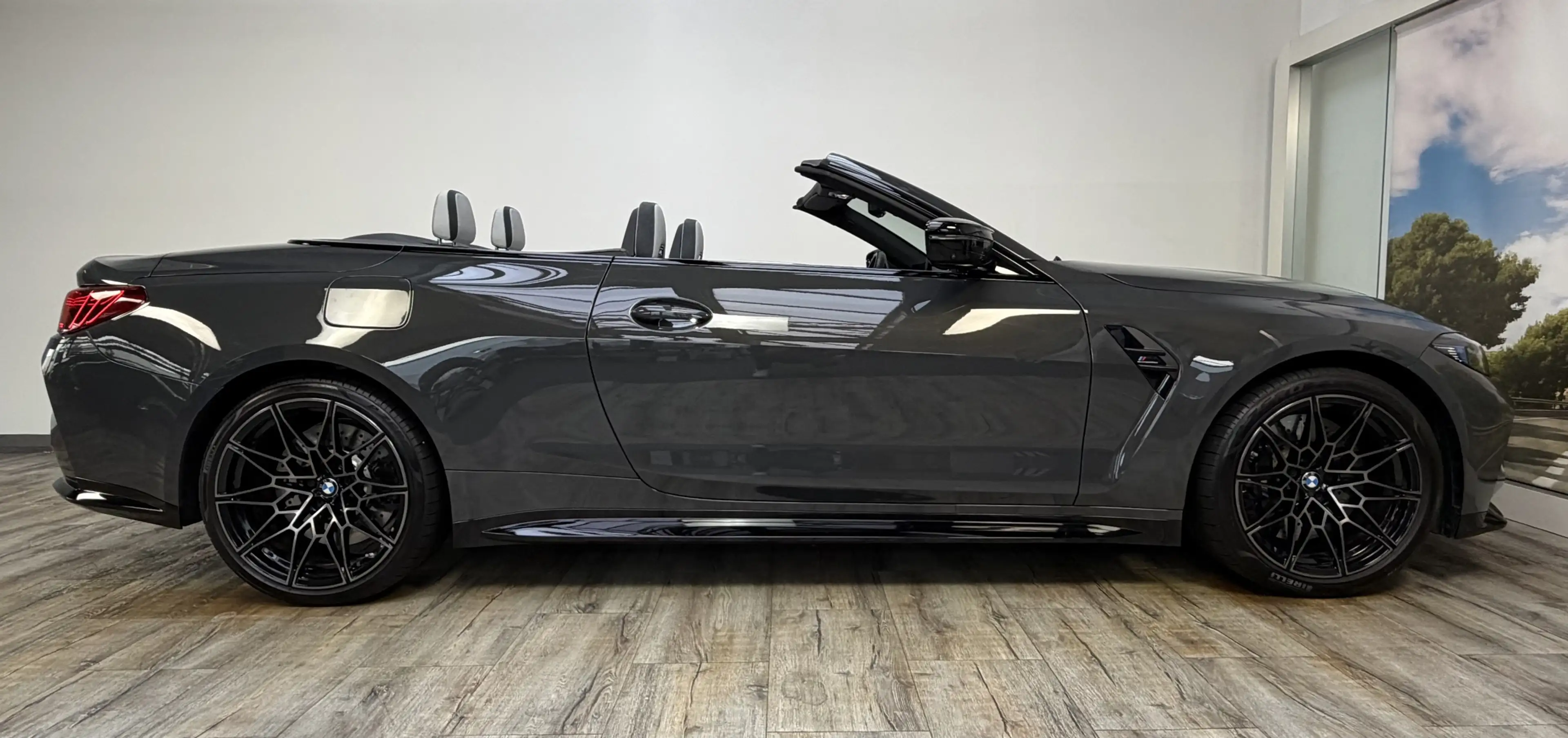 BMW M4 xDrive Comp. Cab. Sitzlüftung ACC 360° Carbon — photo 4