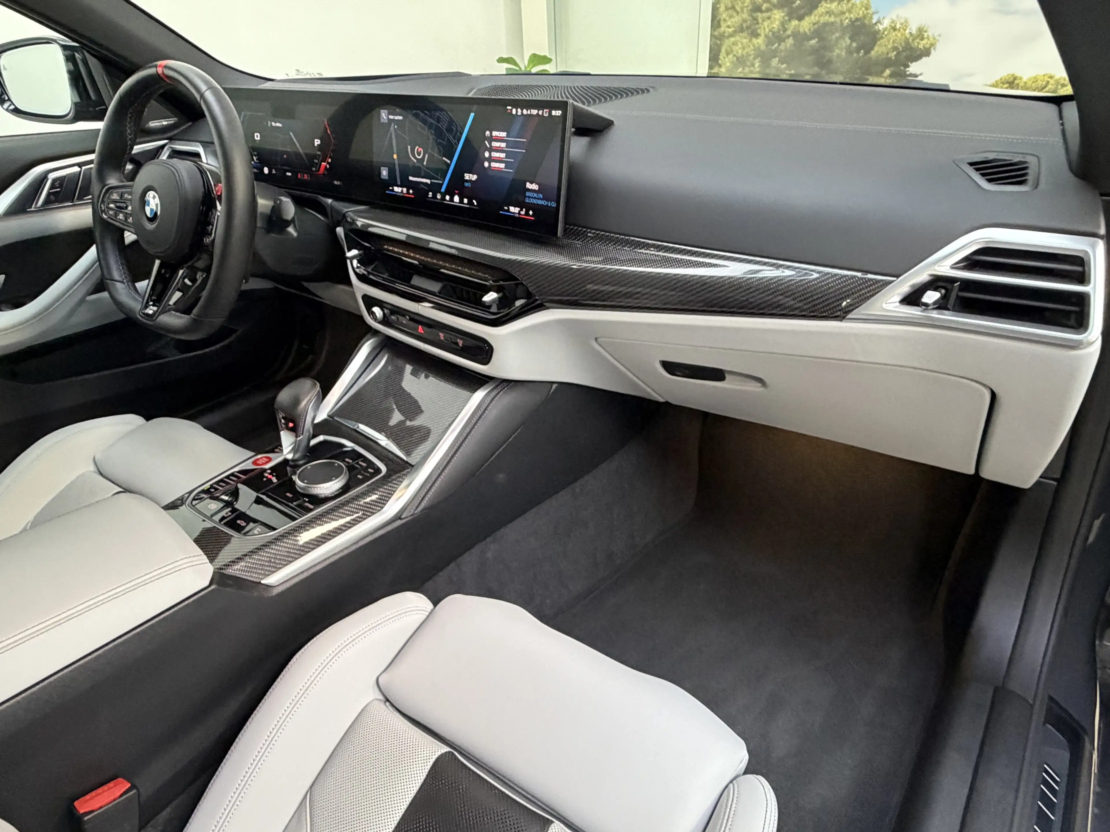 BMW M4 xDrive Comp. Cab. Sitzlüftung ACC 360° Carbon — photo 30