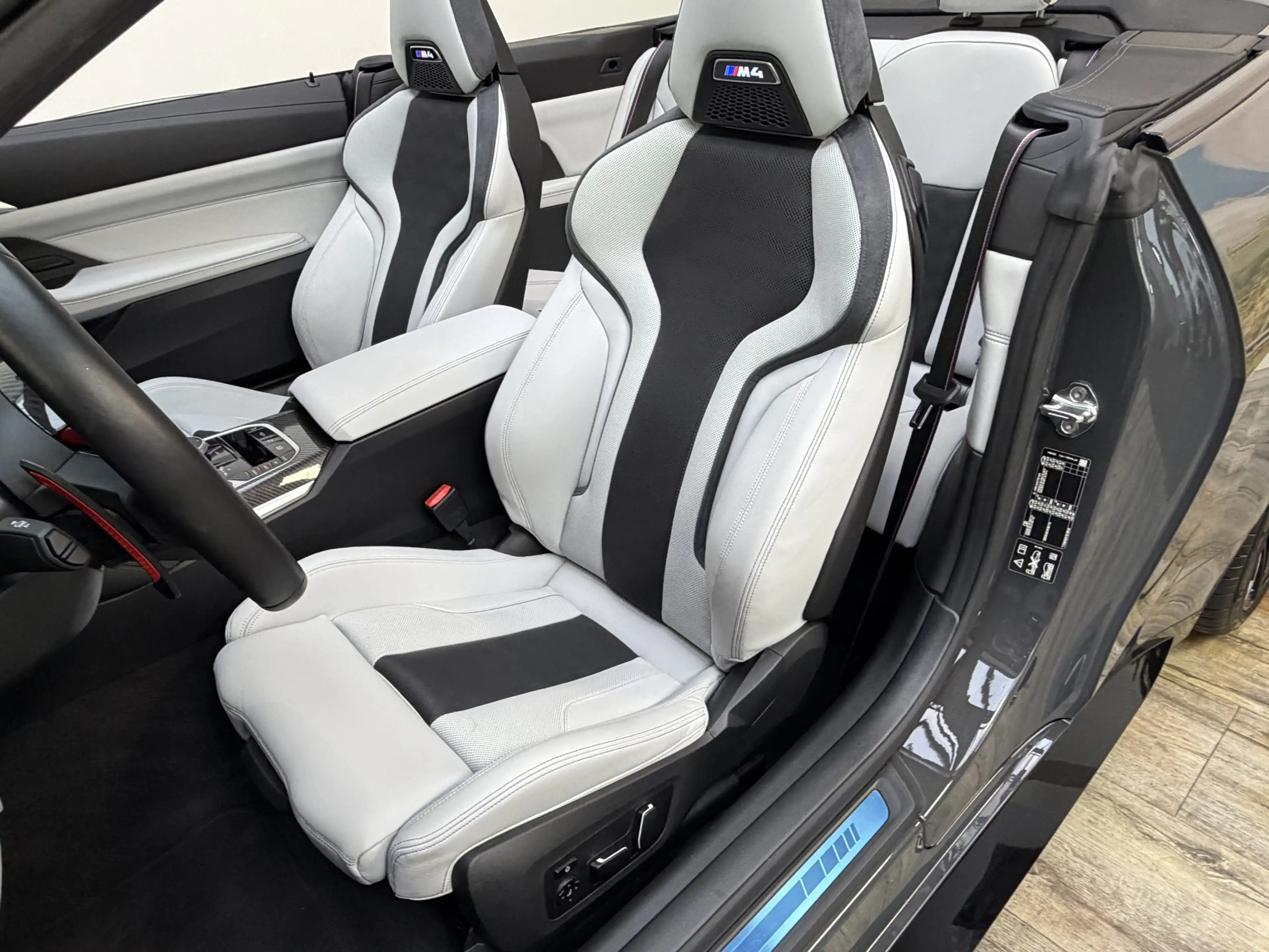 BMW M4 xDrive Comp. Cab. Sitzlüftung ACC 360° Carbon — photo 21