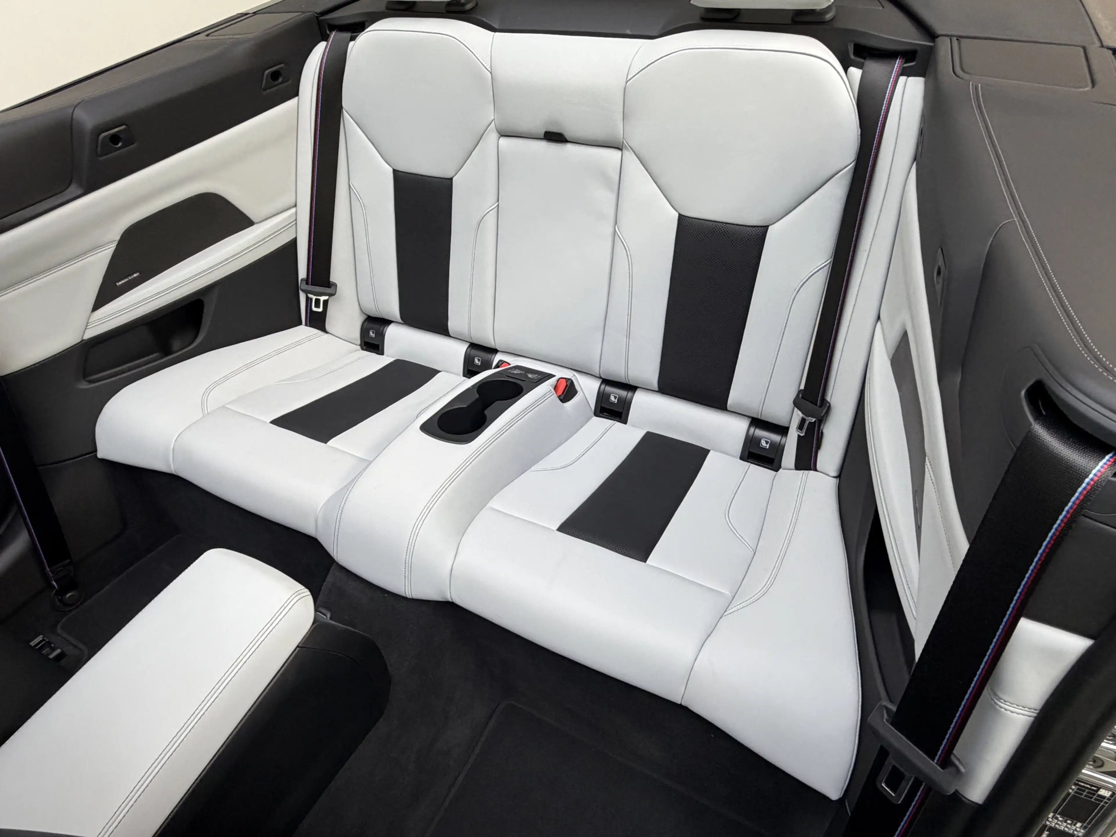 BMW M4 xDrive Comp. Cab. Sitzlüftung ACC 360° Carbon — photo 19