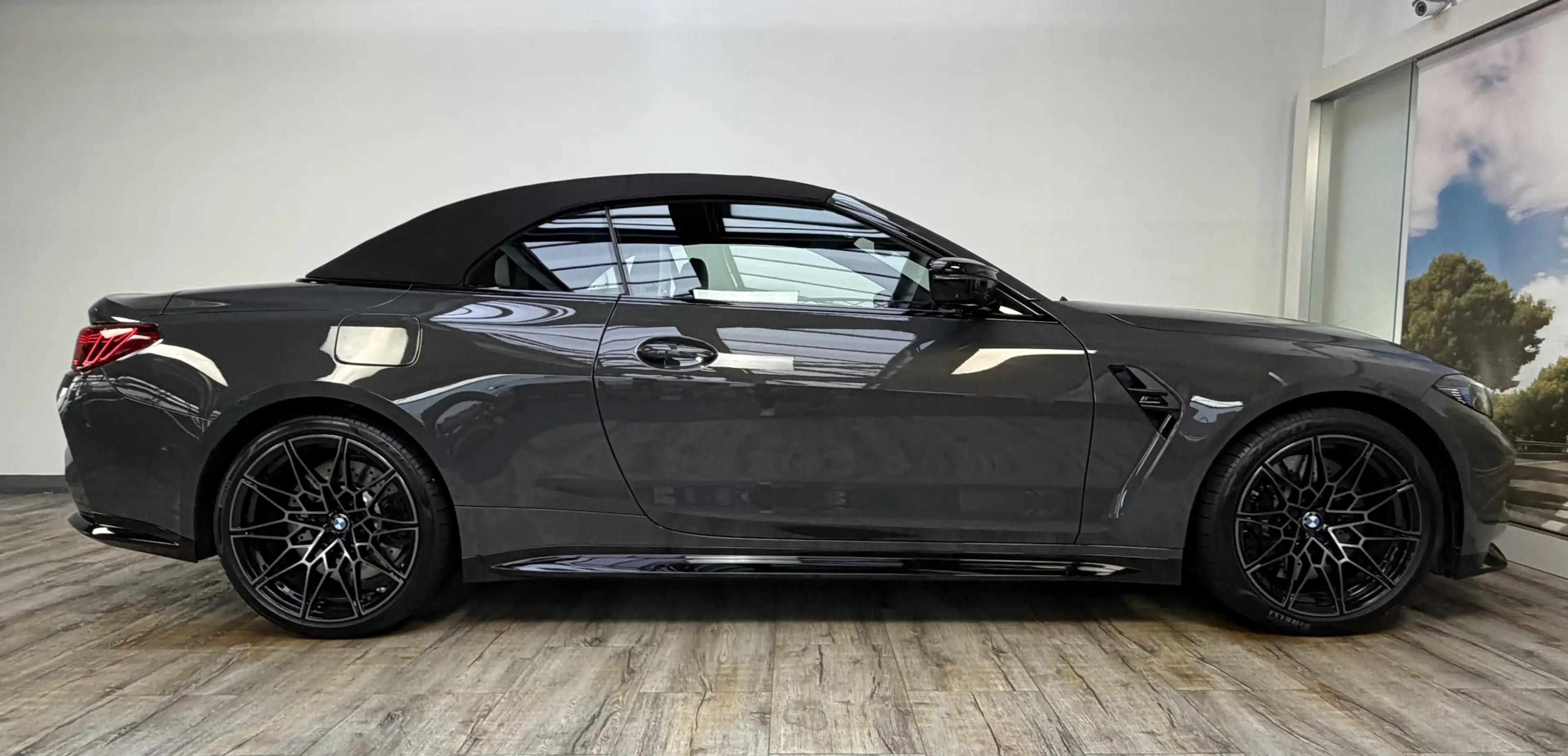BMW M4 xDrive Comp. Cab. Sitzlüftung ACC 360° Carbon — photo 10