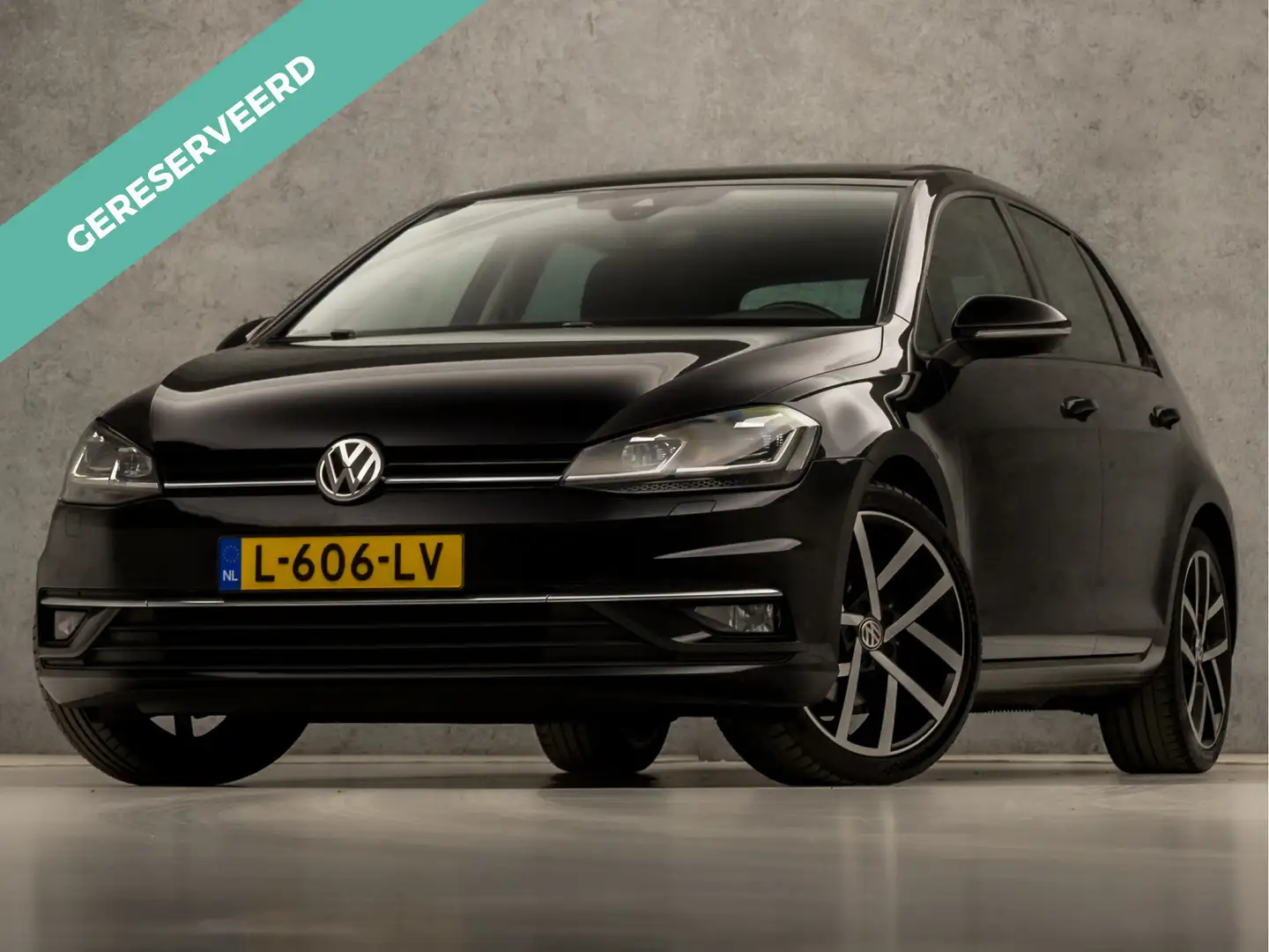 Volkswagen Golf 1.4 TSI Highline R 150Pk Automaat (SCHUIFDAK, VIRT Zwart - 1