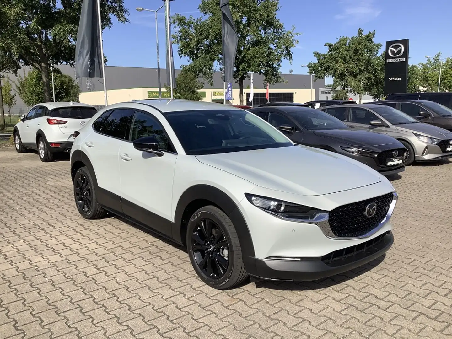 Mazda CX-30 2.5L e-SKYACTIV G 140ps Homura Weiß - 2