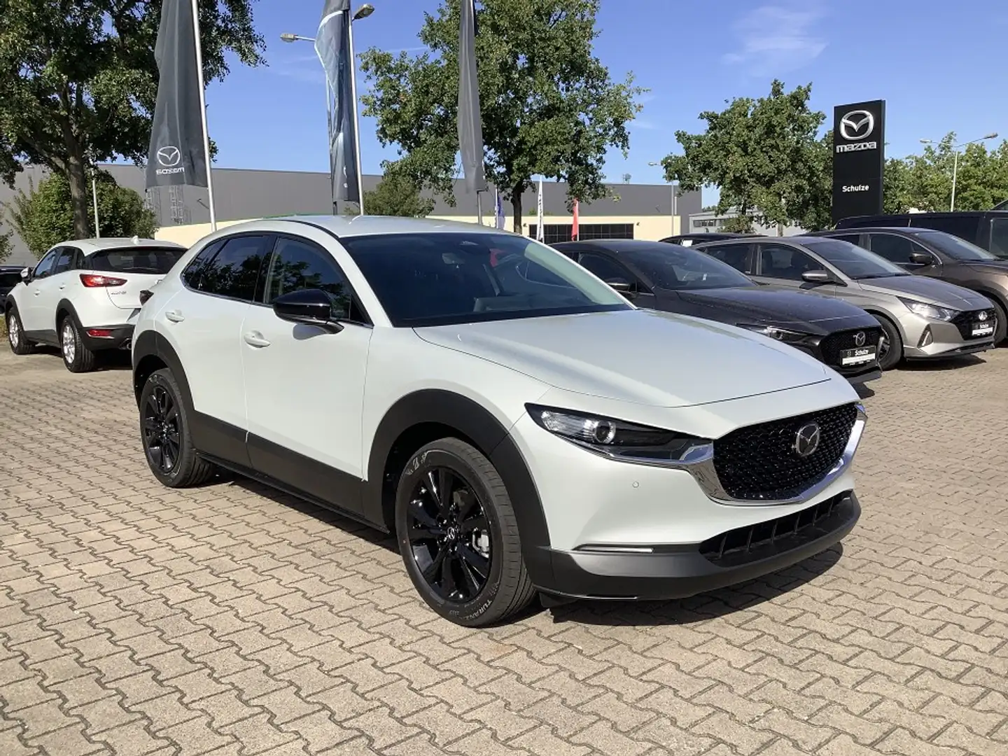 Mazda CX-30 2.5L e-SKYACTIV G 140ps Homura Weiß - 1