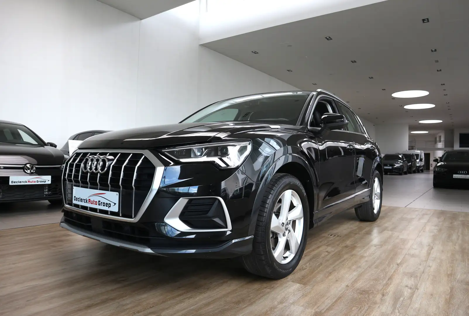 Audi Q3 35TFSI 6V*1STEEIGENAAR*ONGEVALVRIJ*LEDER*TOPAANBOD Zwart - 2