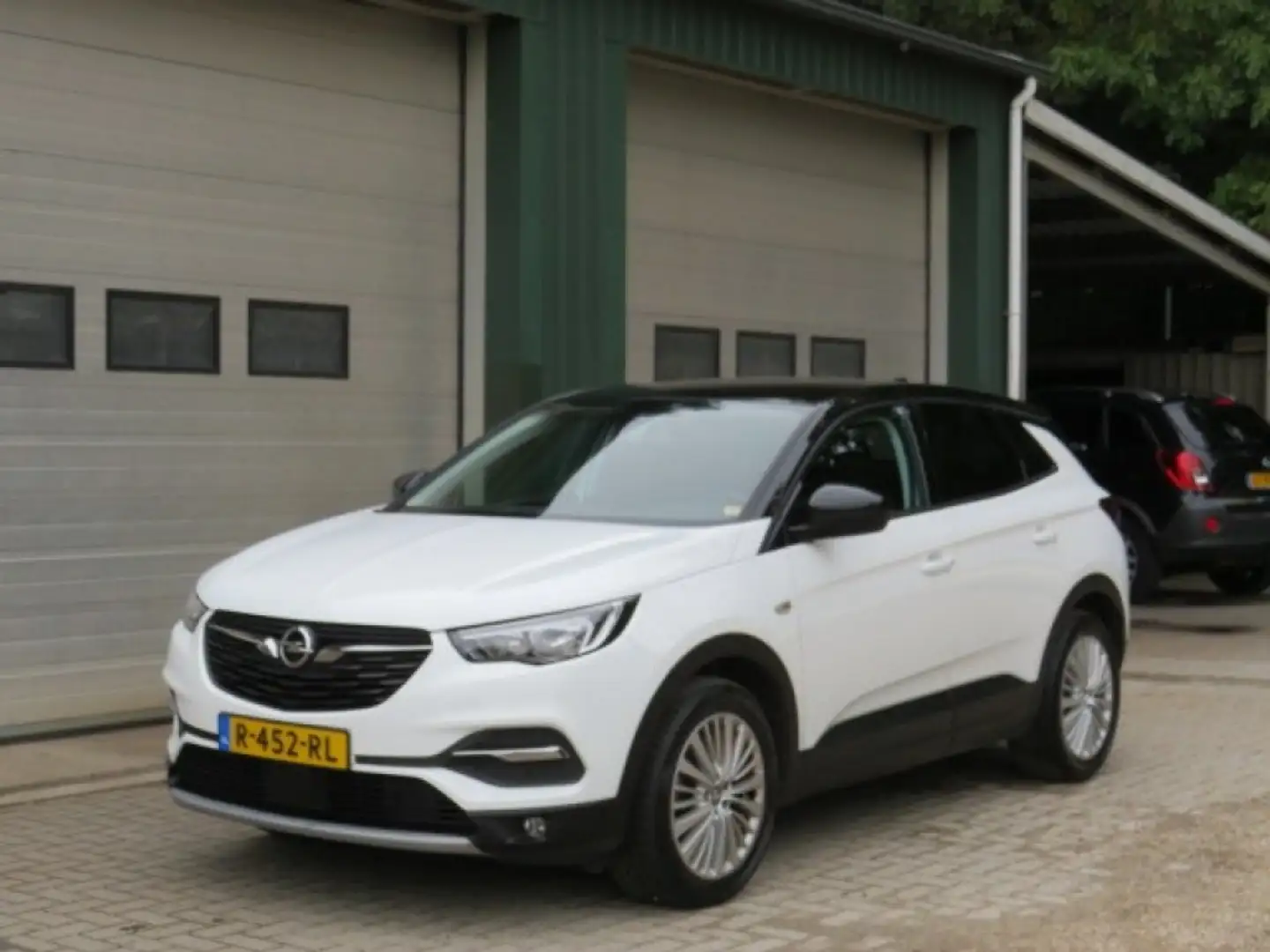 Opel Grandland X 1.2 TURBO INNOVATION Wit - 2