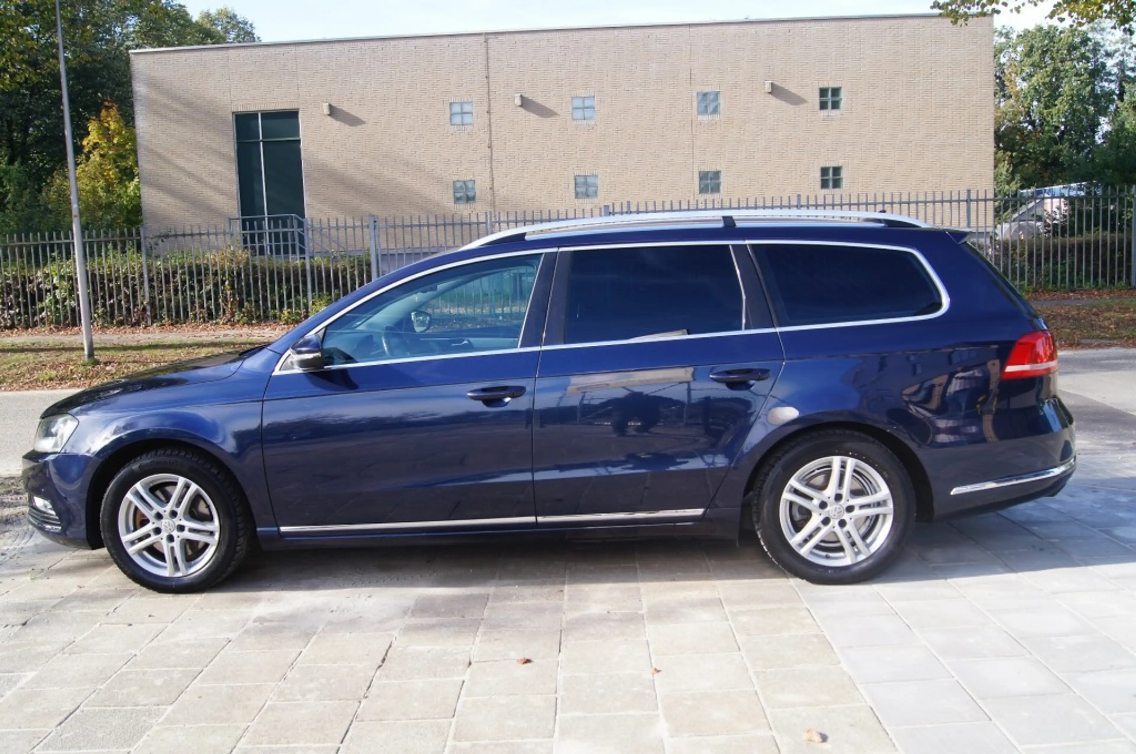 Volkswagen Passat 1.4 TSI HIGHL. BLM — photo 11