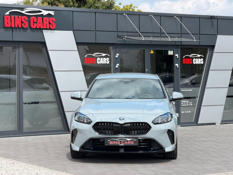 BMW 120 i M Sport*360°*HUD*ACC*Keyless*LED*Live — photo 3