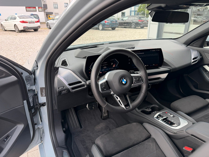 BMW 120 i M Sport*360°*HUD*ACC*Keyless*LED*Live — photo 15