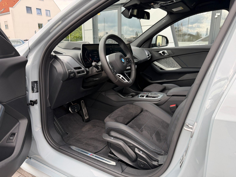 BMW 120 i M Sport*360°*HUD*ACC*Keyless*LED*Live — photo 13