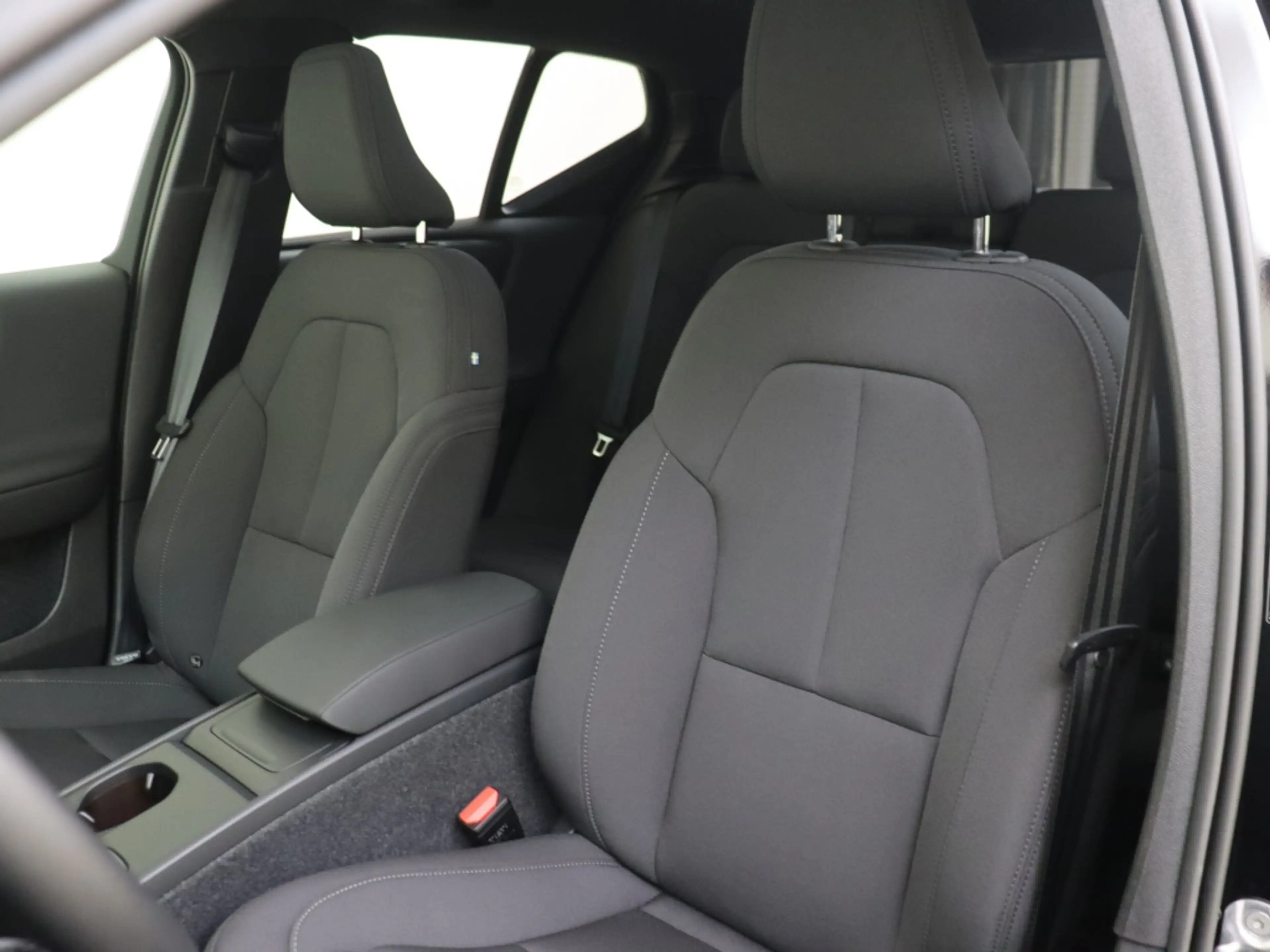 Volvo EX40 Extend. Plus Black Ed. 82kWh — photo 15