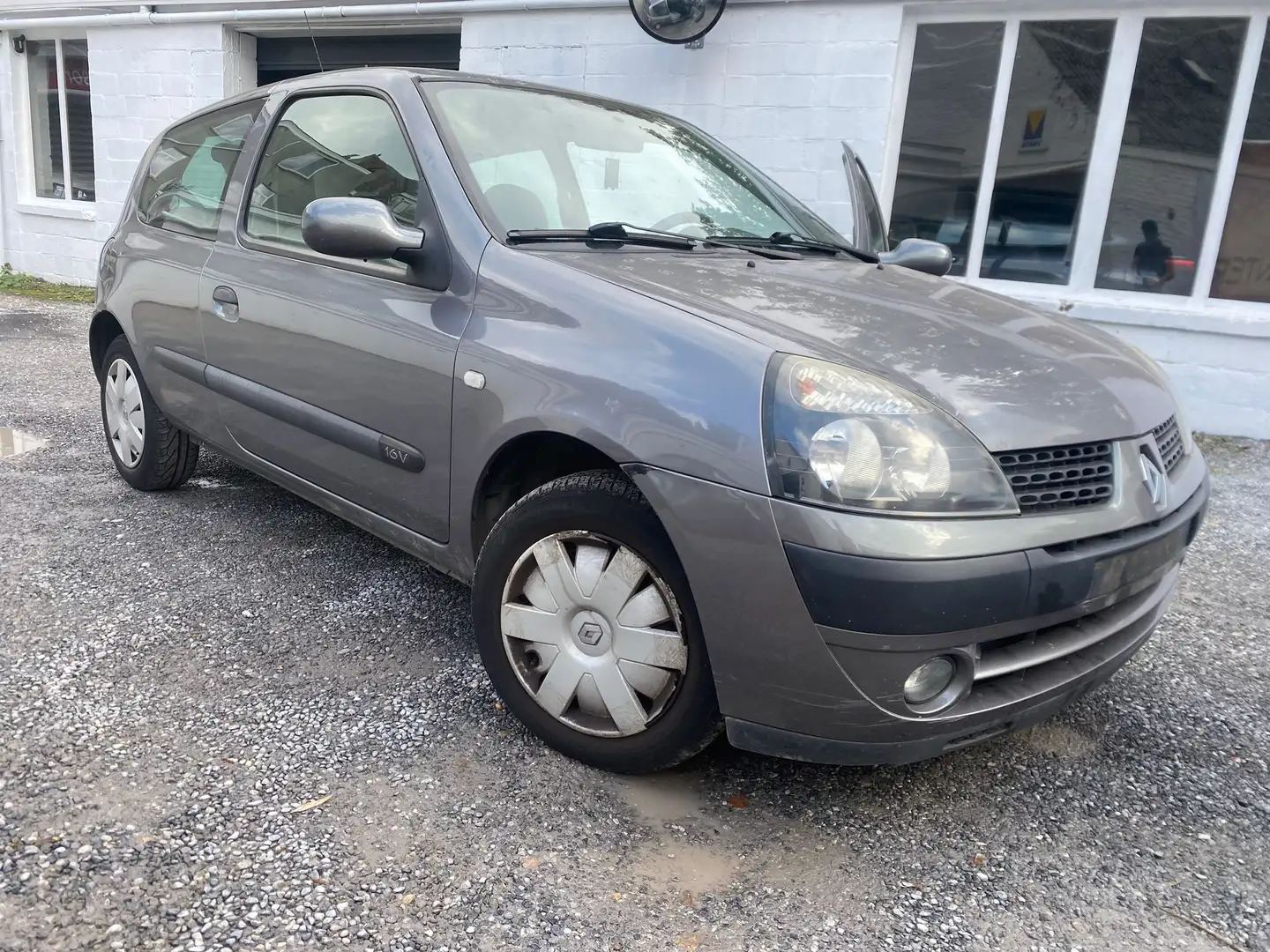 Renault Clio 1.2i 16v Community II Gris - 1