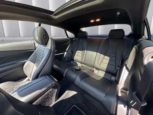 Mercedes-Benz E Class view 12