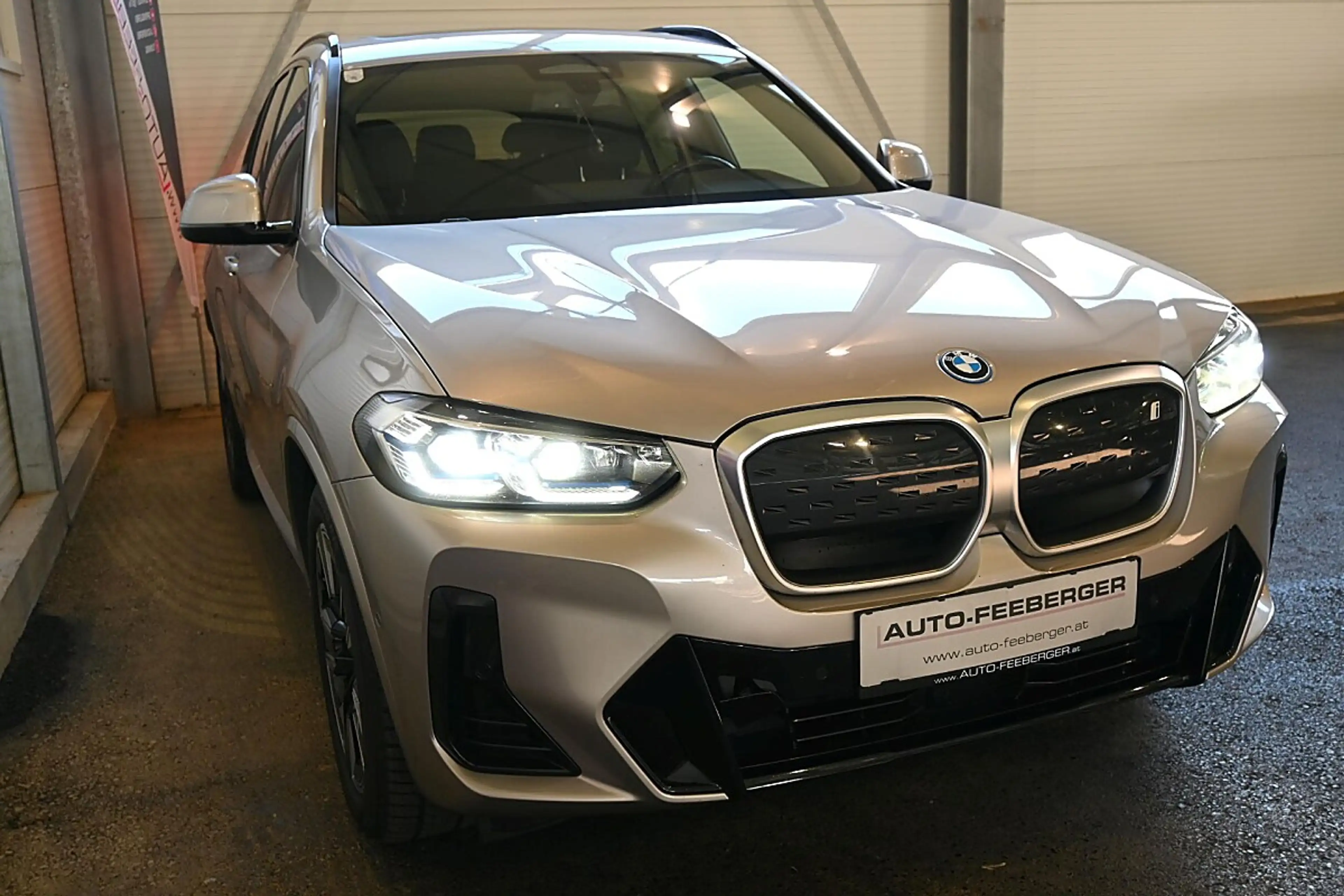 BMW iX3 M Sport; ACC, Pano, Leder, Sitzhzg, Laserlicht — photo 3