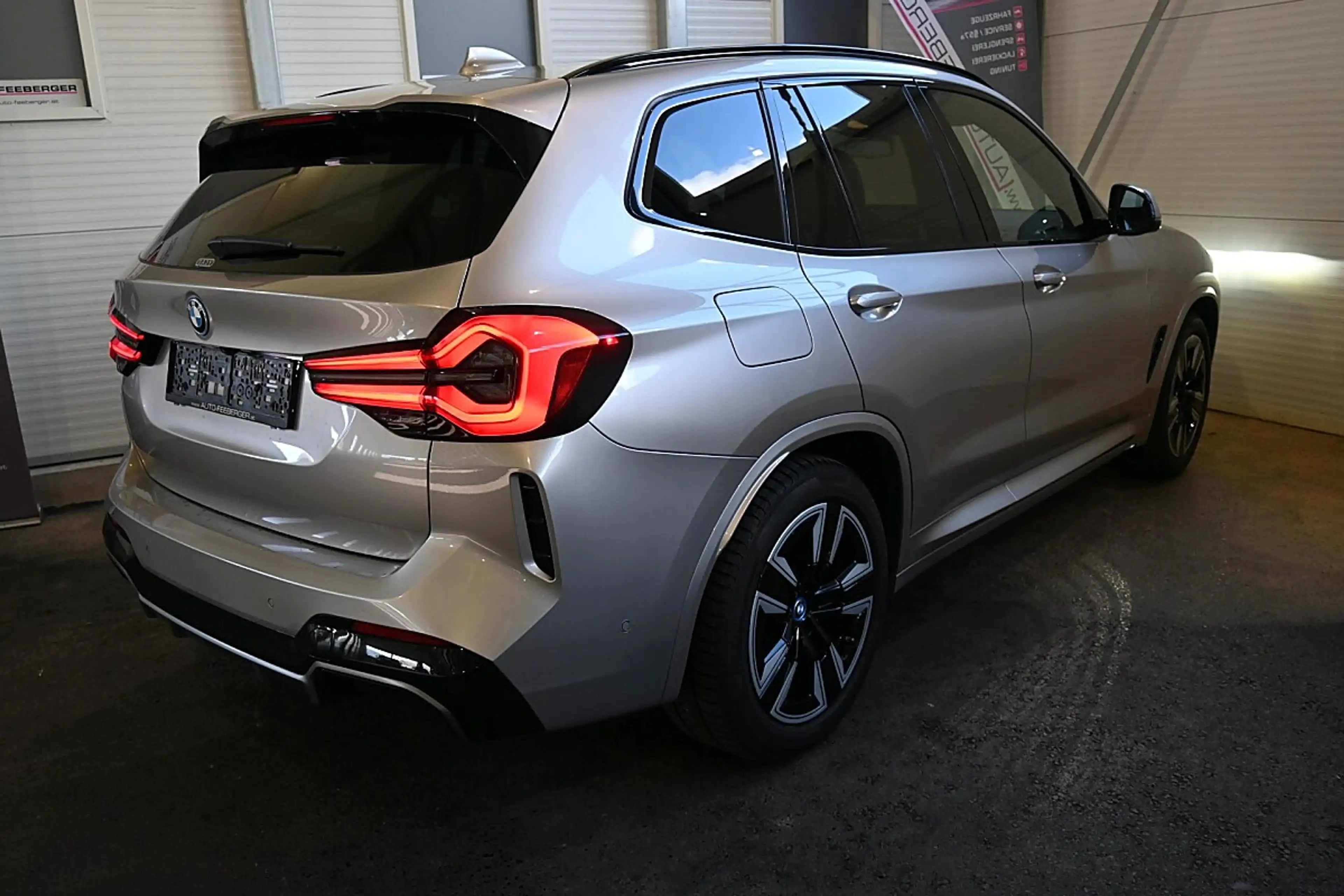 BMW iX3 M Sport; ACC, Pano, Leder, Sitzhzg, Laserlicht — photo 6