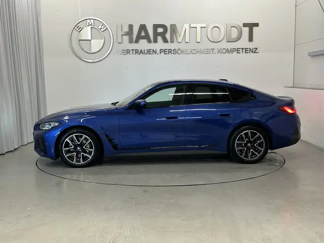 BMW I4 view 4