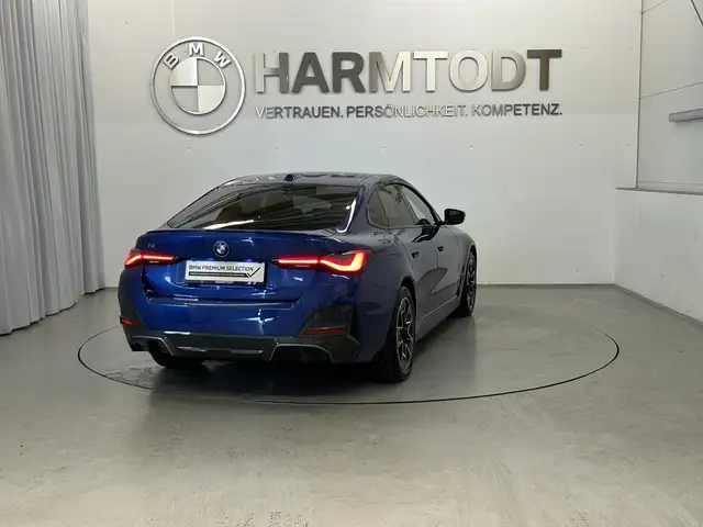 BMW I4 view 6