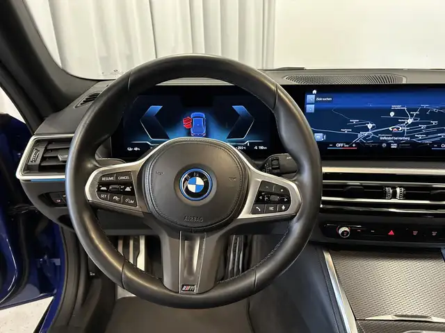 BMW I4 view 11