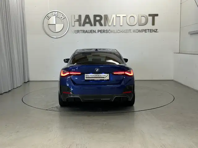 BMW I4 view 5