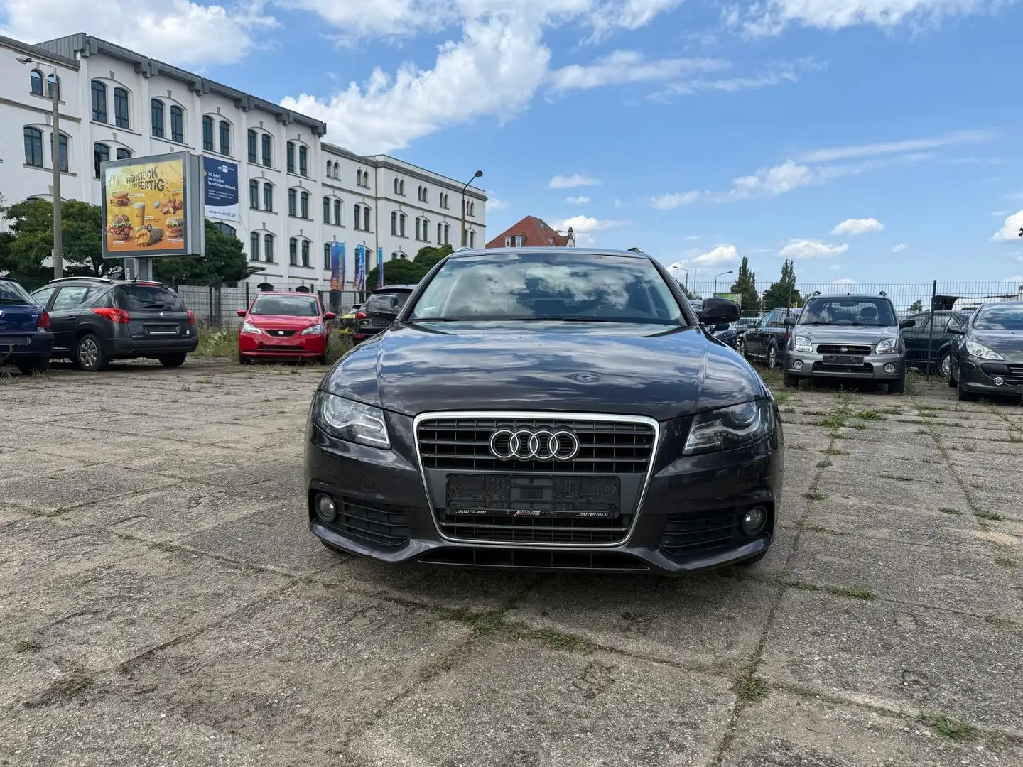 Audi A4 Avant 1.8 TFSI Ambiente Zwart - 1