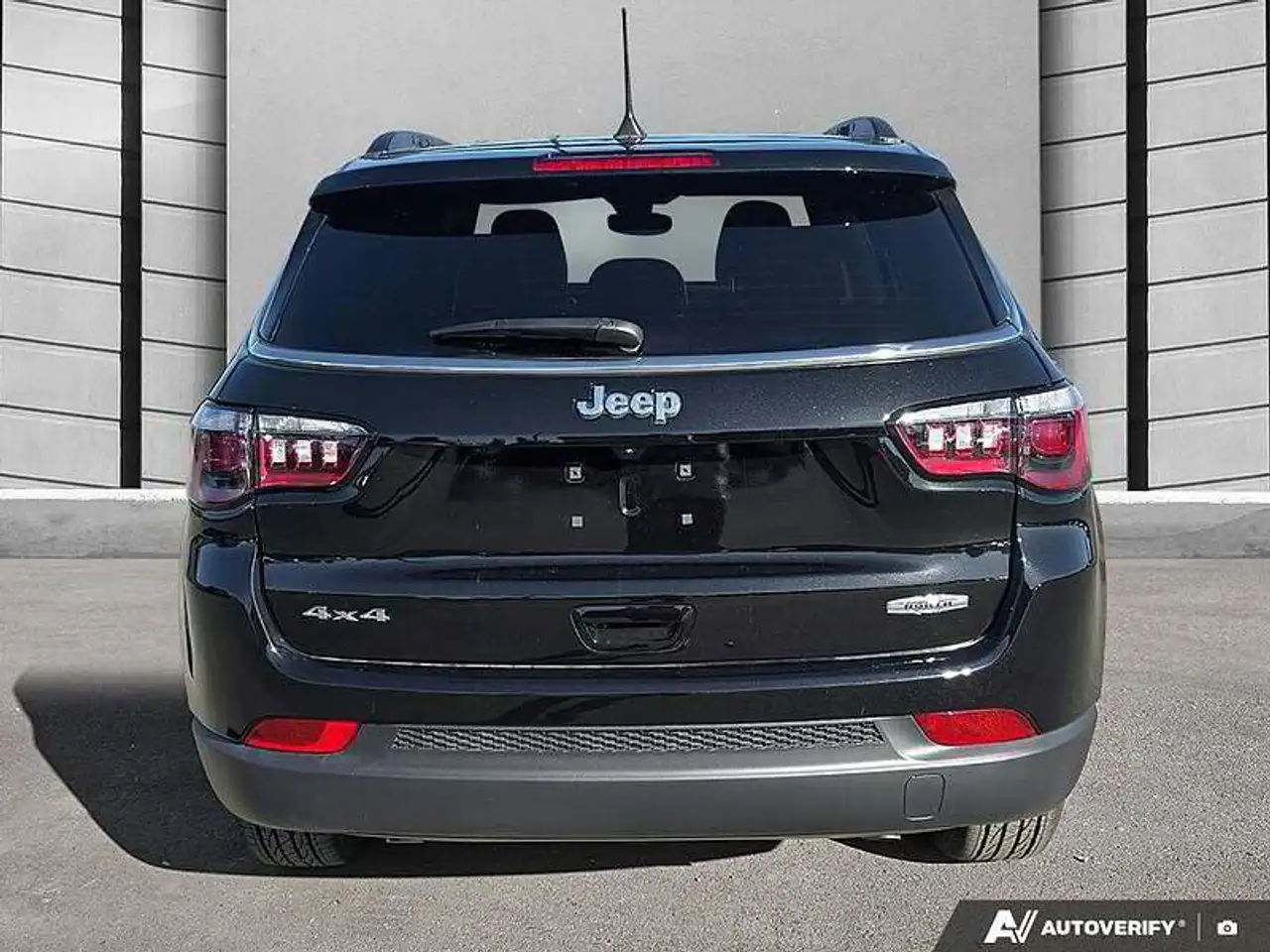 Jeep Compass снимка Jeep Compass