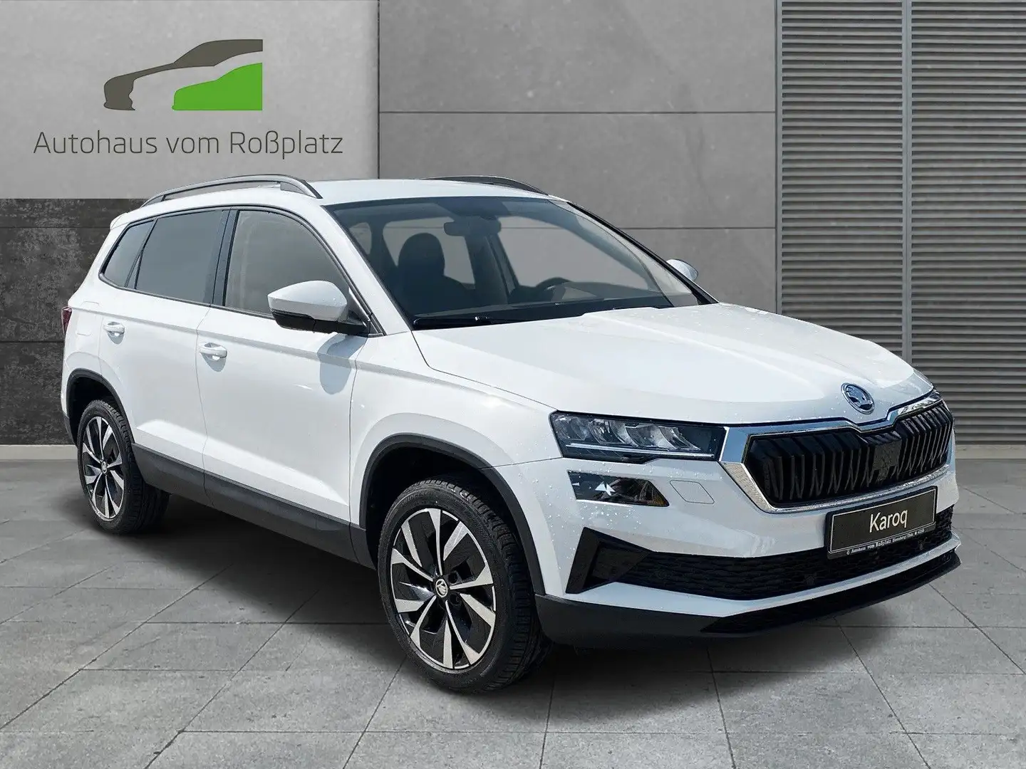 Skoda Karoq Style 1,5 TSI DSG Weiß - 1