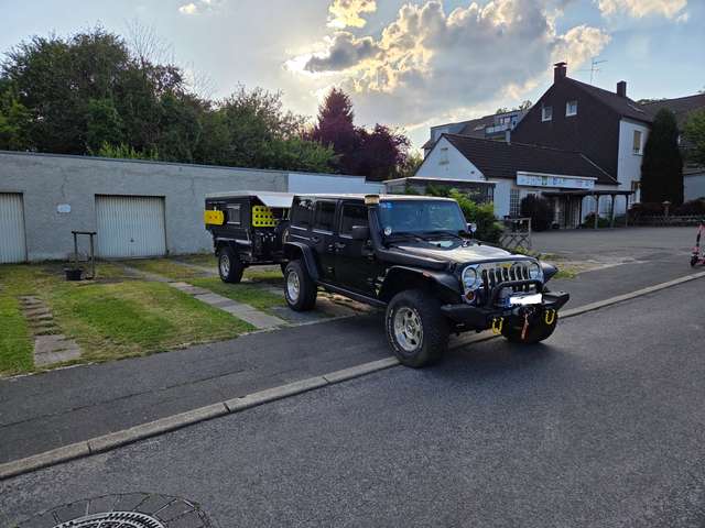 Imagine Jeep Wrangler mit Anhänger, Offroad, JK Sahara 3.8