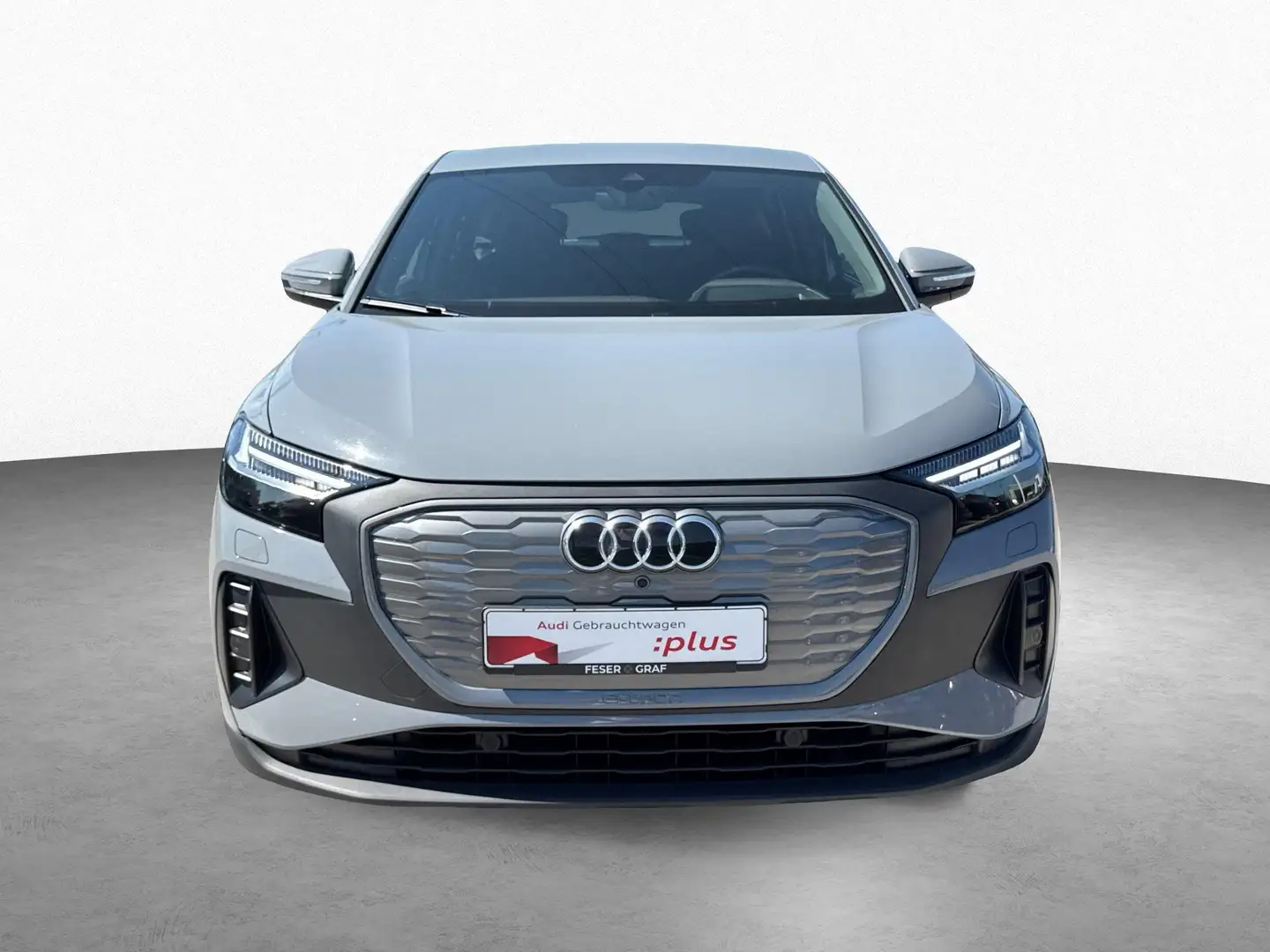 Audi Q4 e-tron Spb. e-tron 40 - KAMERA - ACC - MATRIX LED Grijs - 2