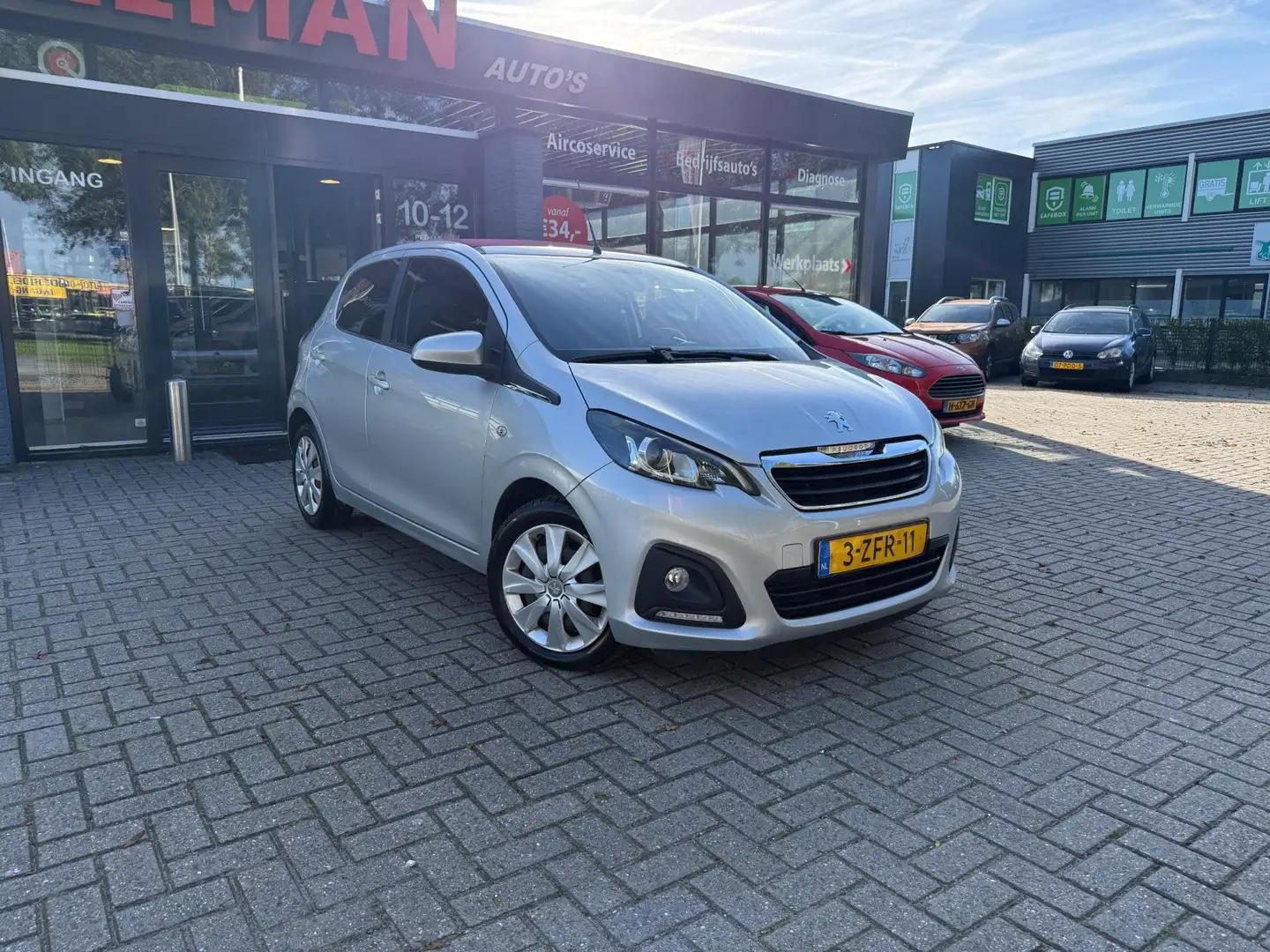 Peugeot 108 1.0 VTi Active Top Gris - 2