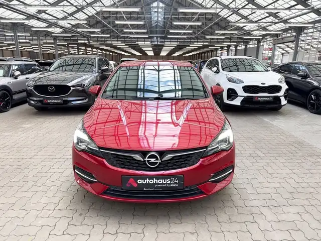 Opel Astra view 2