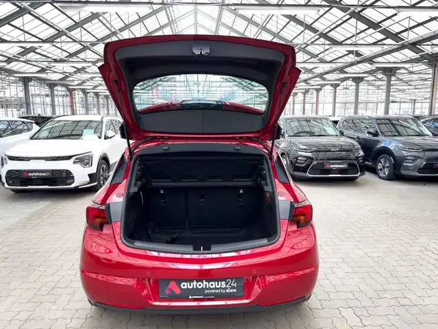 Opel Astra view 6