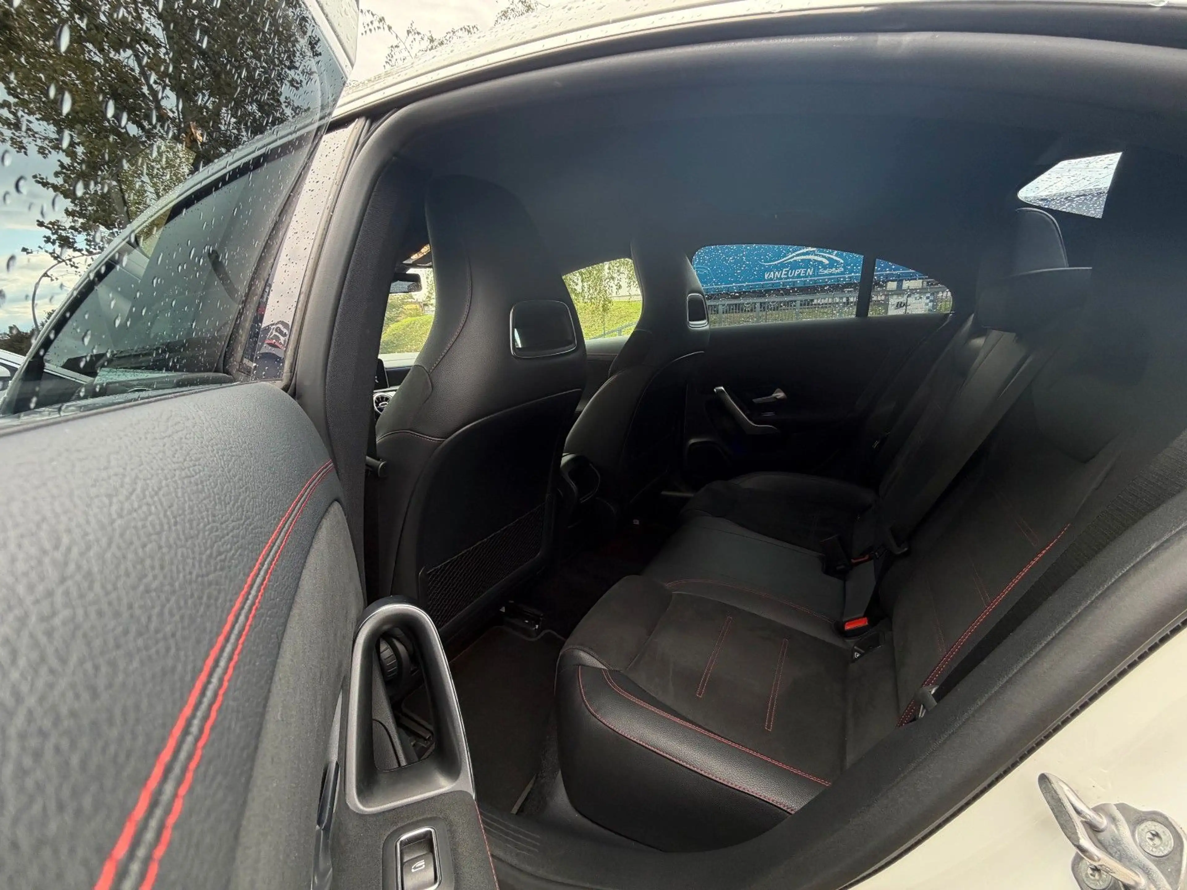 Mercedes-Benz CLA 180 AMG/ILS/AMBIENTE/WIDESCREEN/SPUR/TEMP — photo 12