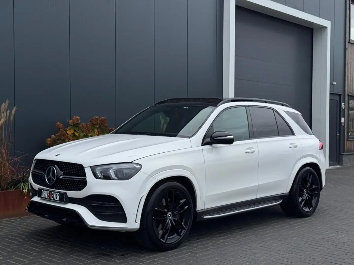 Mercedes-Benz GLE 350 d 4M. AMG Sp. Ed FULL PANO NAVI CAMERA PDC LEDER Wit - 1
