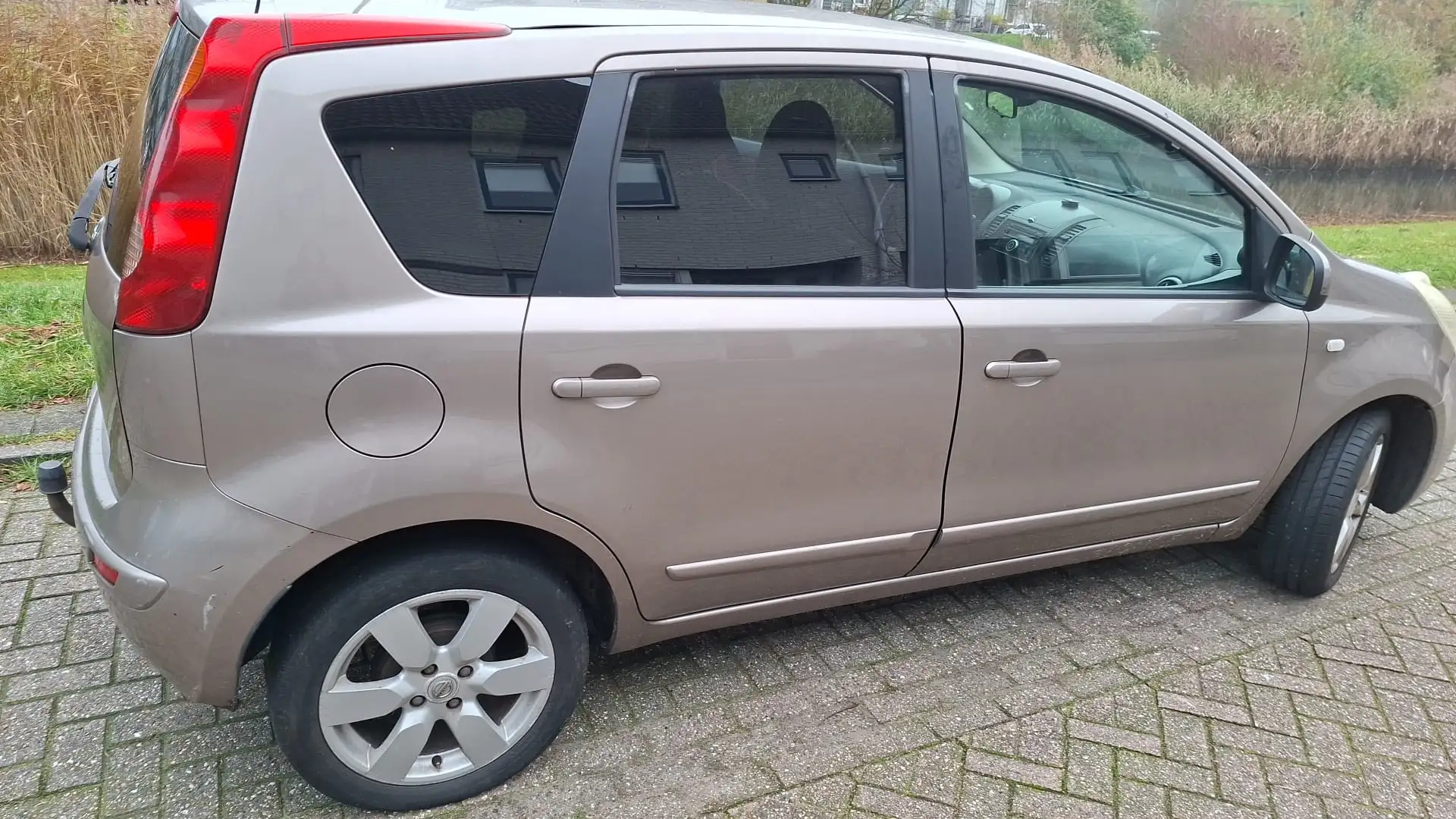 Nissan Note 1.6 Acenta Braun - 2