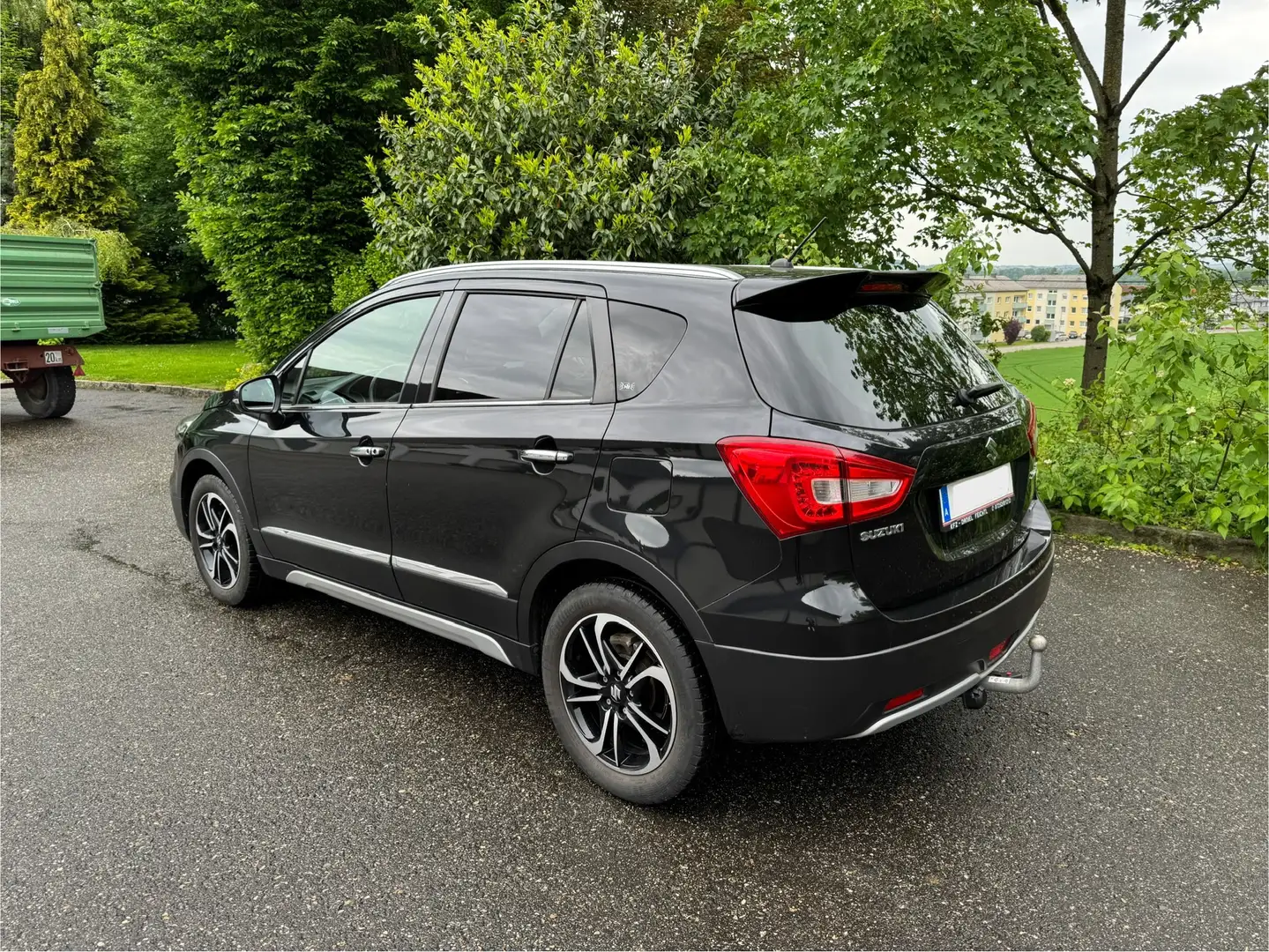 Suzuki SX4 S-Cross SX4 S-Cross 1,4 DITC ALLGRIP flash Aut. flash Schwarz - 2