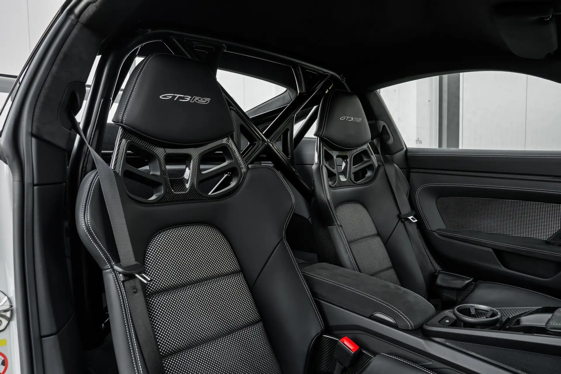 포르쉐 911 GT3 RS 2023 흰색 사진 4